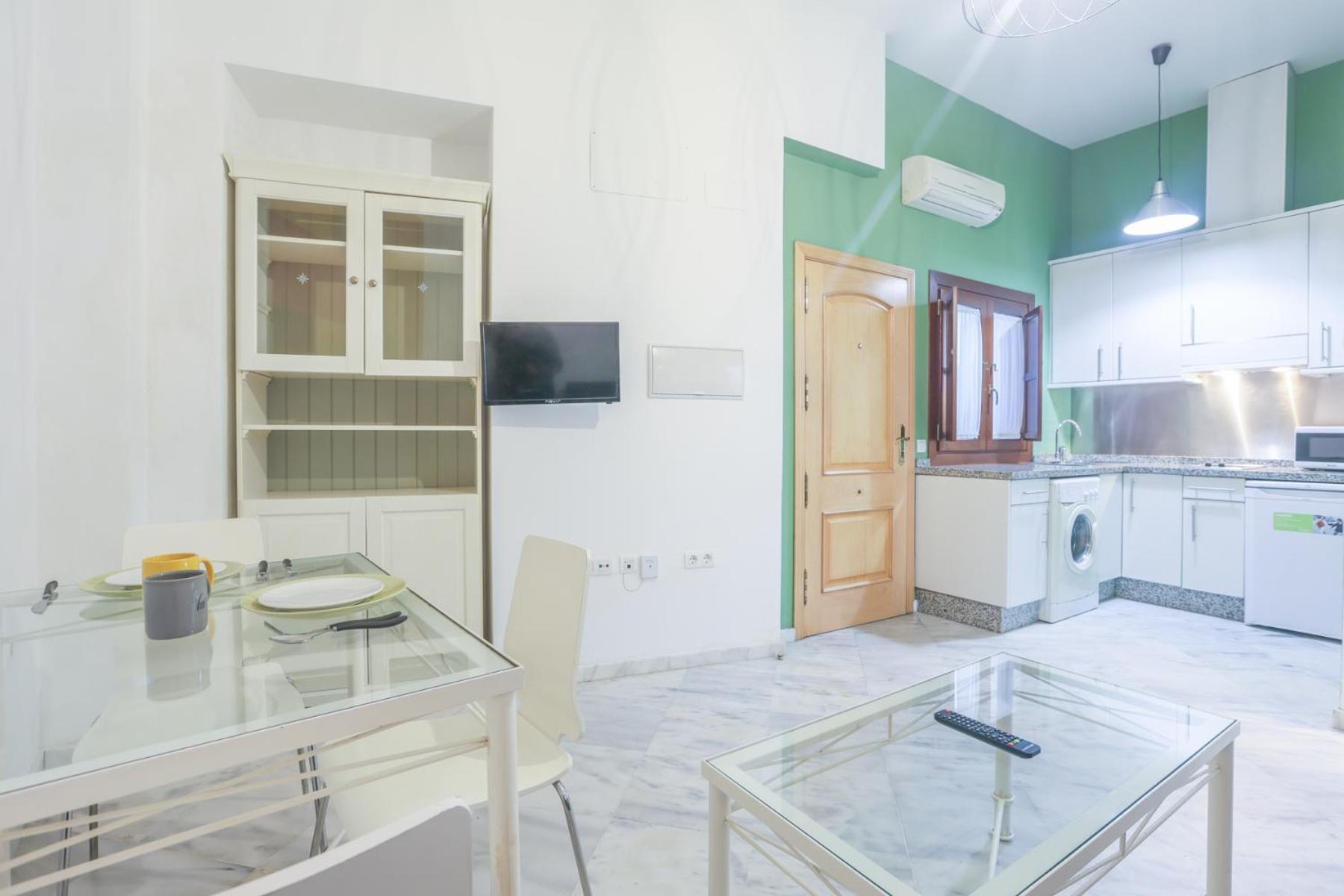 Galindo Center Premium Suites, Free Parking Σεβίλλη Εξωτερικό φωτογραφία